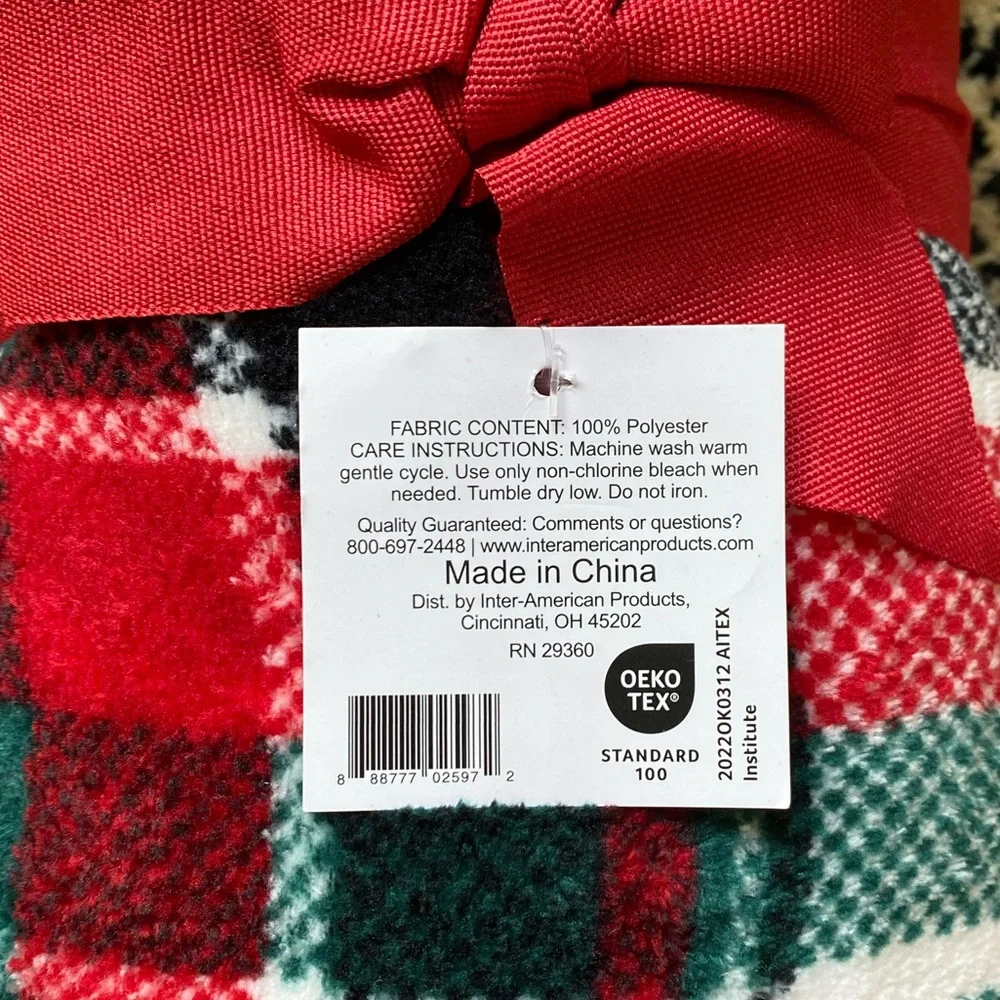 Plaid Christmas throw (50” x 60”) (NWT)